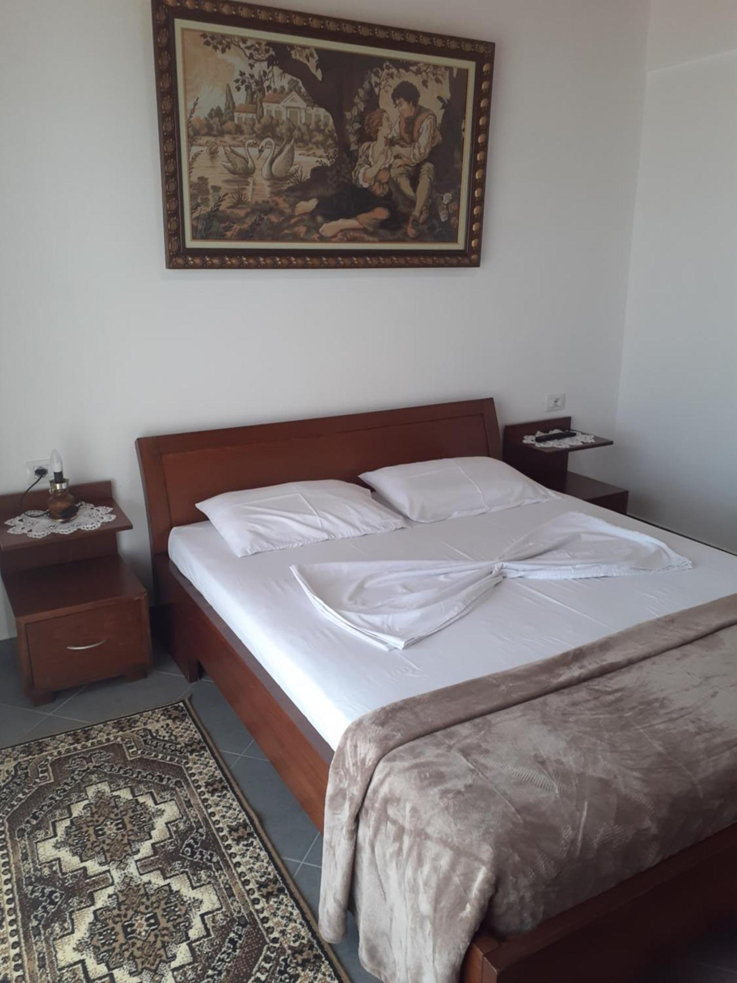 Bixhaku Guesthouse Gjirokastër Zimmer foto